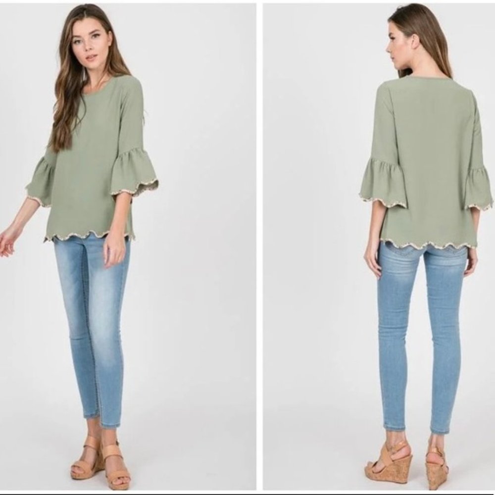 Hailey & Co | Annabelle Sage 3/4 Bell Sleeve Floral Scalloped Trim Top Large New - Picture 7 of 15